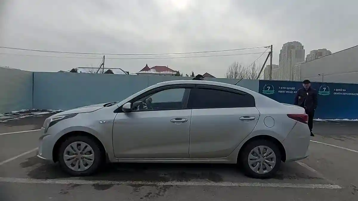 Kia Rio 2021 года за 7 000 000 тг. в Шымкент