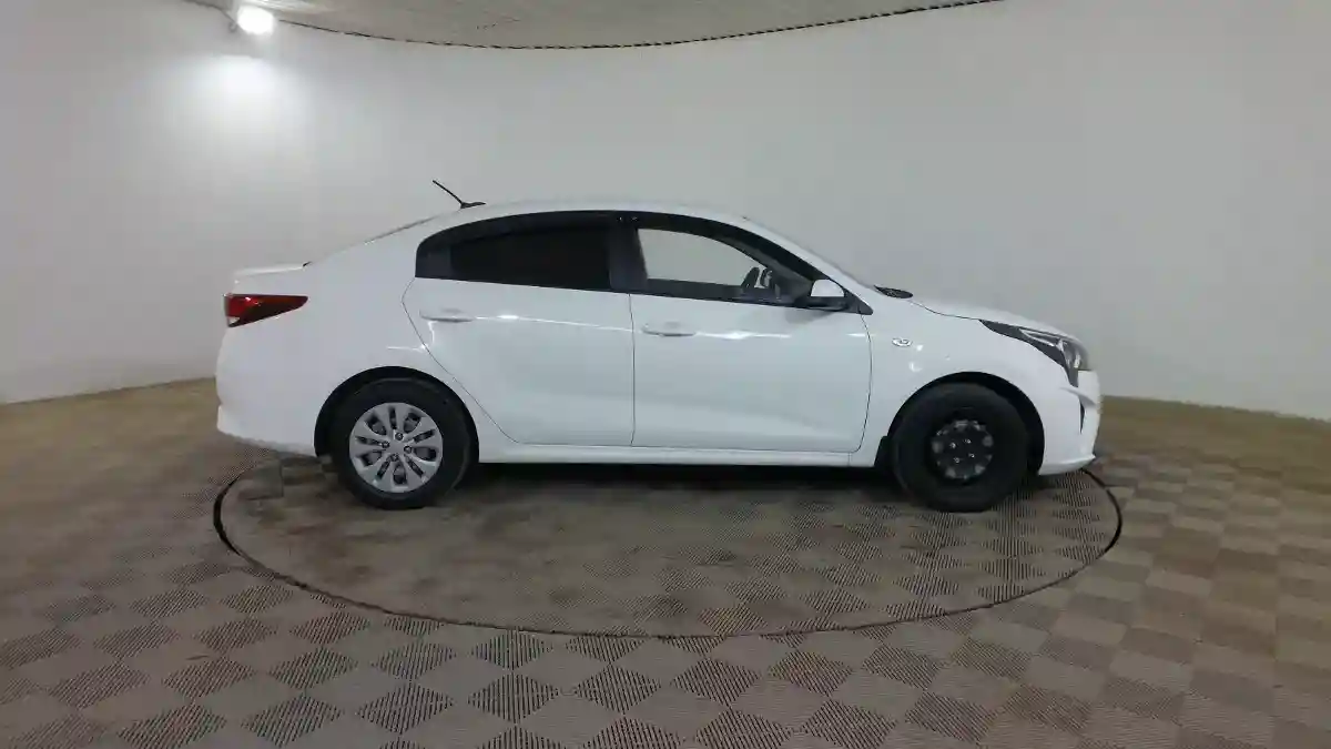 Kia Rio 2021 года за 6 590 000 тг. в Шымкент
