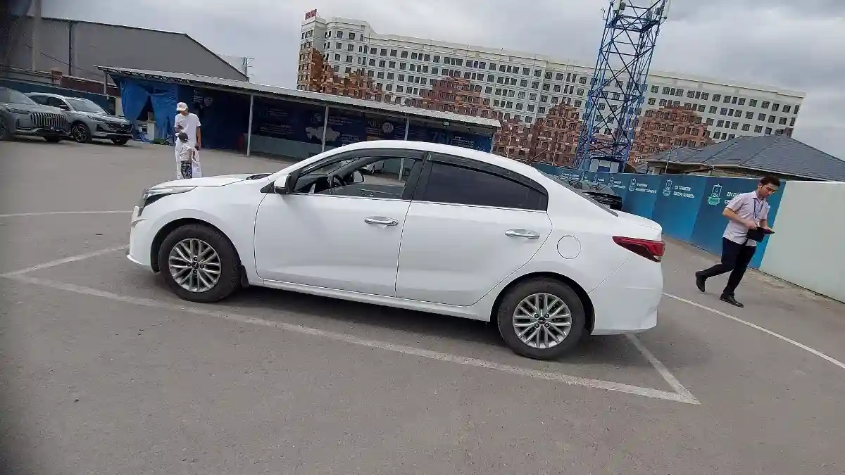 Kia Rio 2021 года за 8 800 000 тг. в Шымкент