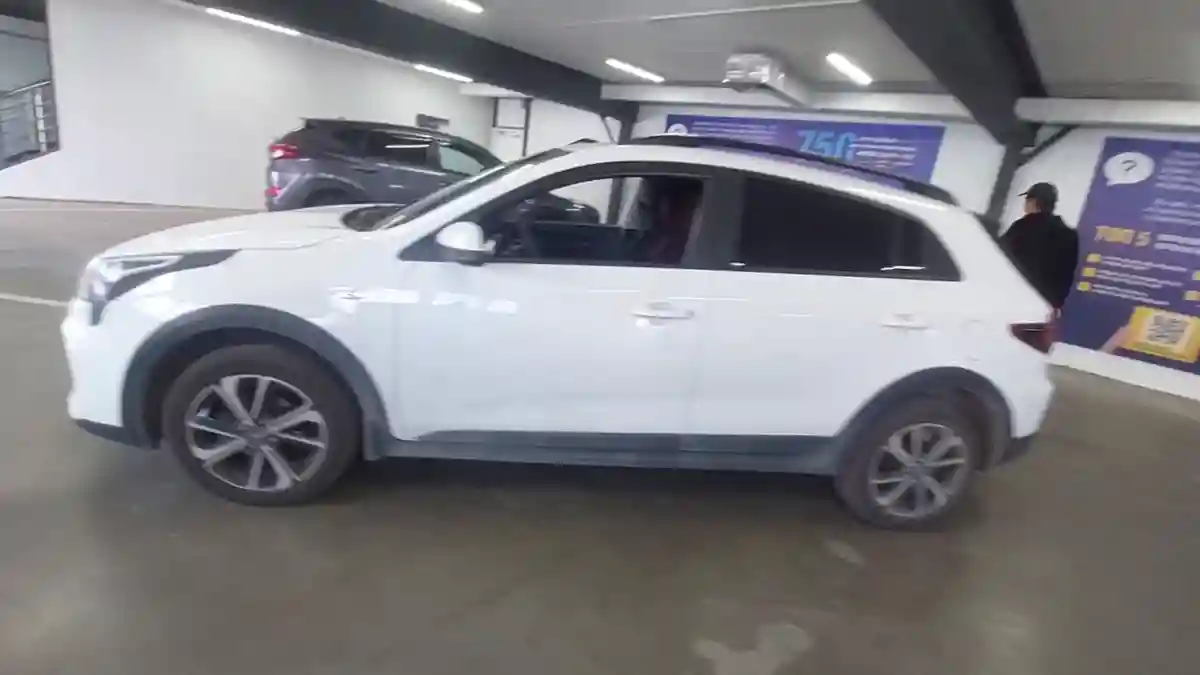 Kia Rio 2021 года за 8 000 000 тг. в Астана