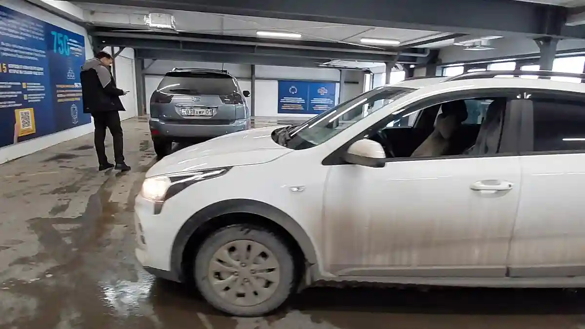 Kia Rio 2021 года за 8 000 000 тг. в Астана