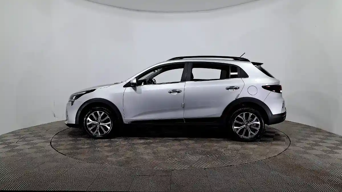 Kia Rio 2021 года за 8 590 000 тг. в Астана