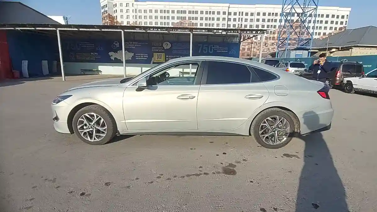 Hyundai Sonata 2019 года за 11 500 000 тг. в Шымкент