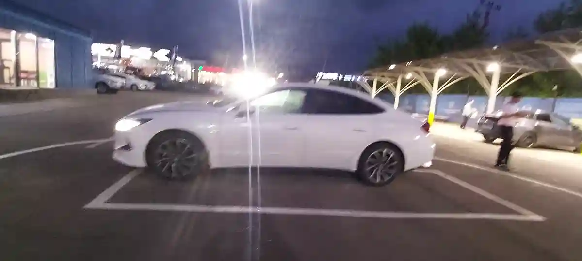 Hyundai Sonata 2020 года за 11 000 000 тг. в Алматы