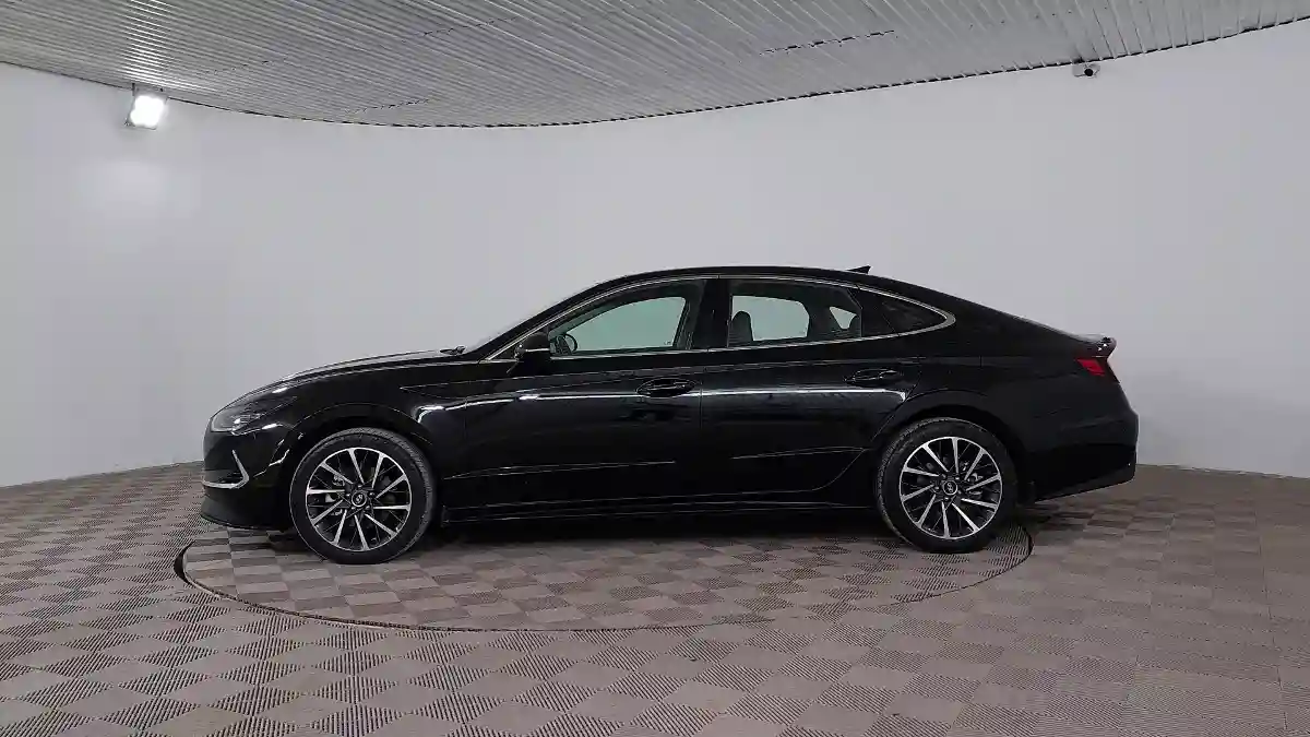 Hyundai Sonata 2021 года за 15 990 000 тг. в Шымкент