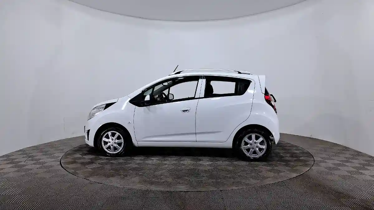 Chevrolet Spark 2021 года за 4 890 000 тг. в Астана