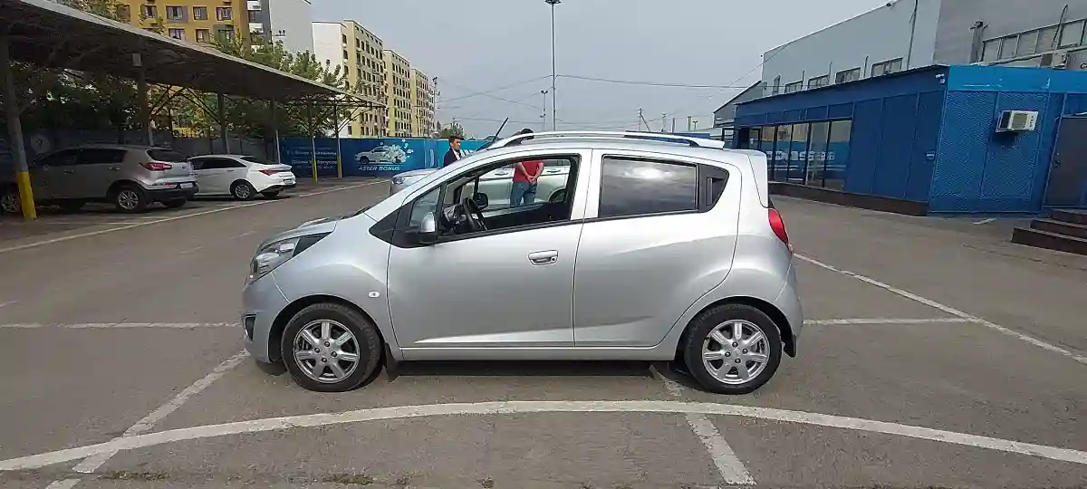 Chevrolet Spark 2022 года за 5 300 000 тг. в Алматы