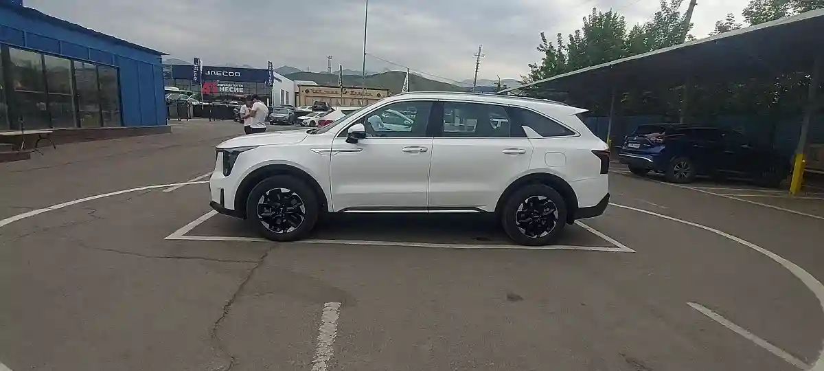 Kia Sorento 2025 года за 19 000 000 тг. в Алматы