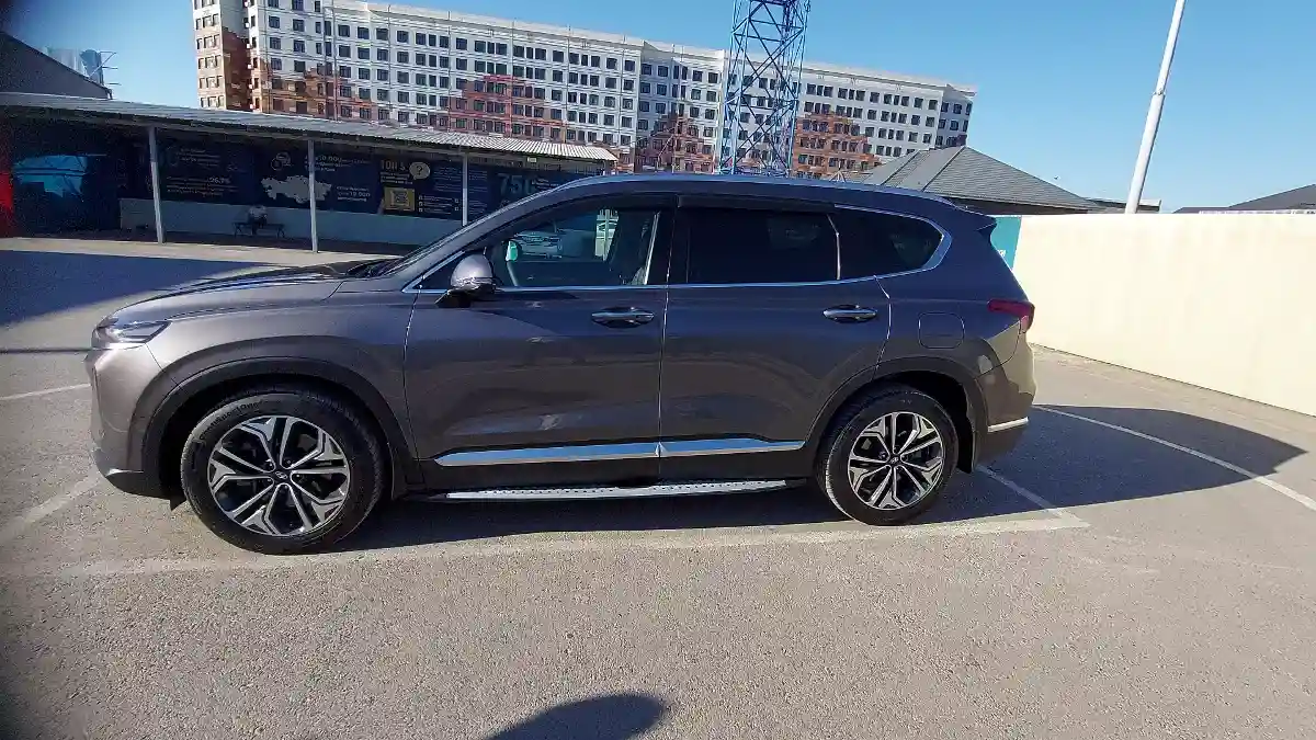 Hyundai Santa Fe 2020 года за 14 000 000 тг. в Шымкент