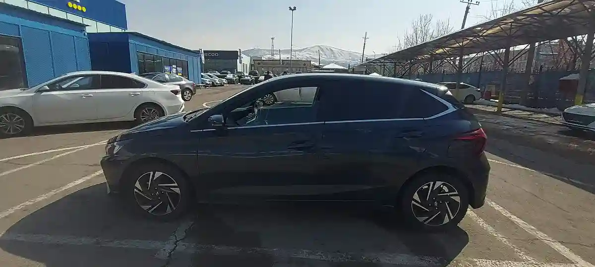 Hyundai i20 2023 года за 7 500 000 тг. в Шымкент
