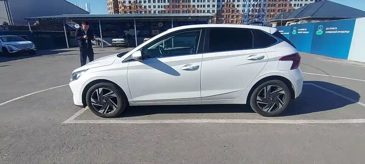 Hyundai i20 2023 года за 8 500 000 тг. в Шымкент