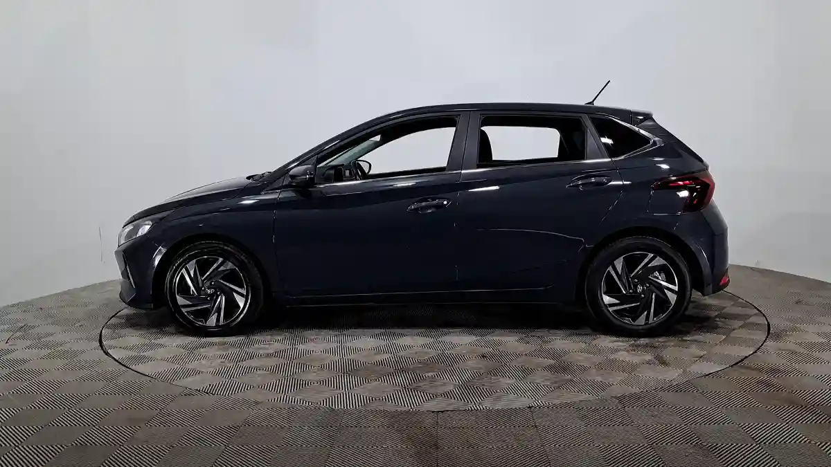 Hyundai i20 2023 года за 6 990 000 тг. в Астана