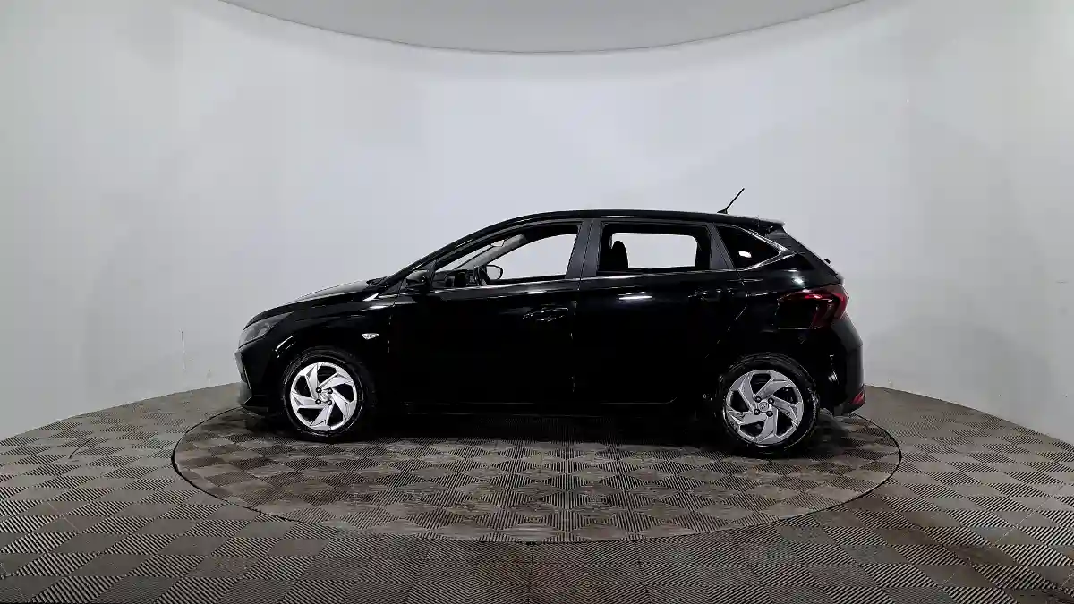 Hyundai i20 2023 года за 7 390 000 тг. в Астана