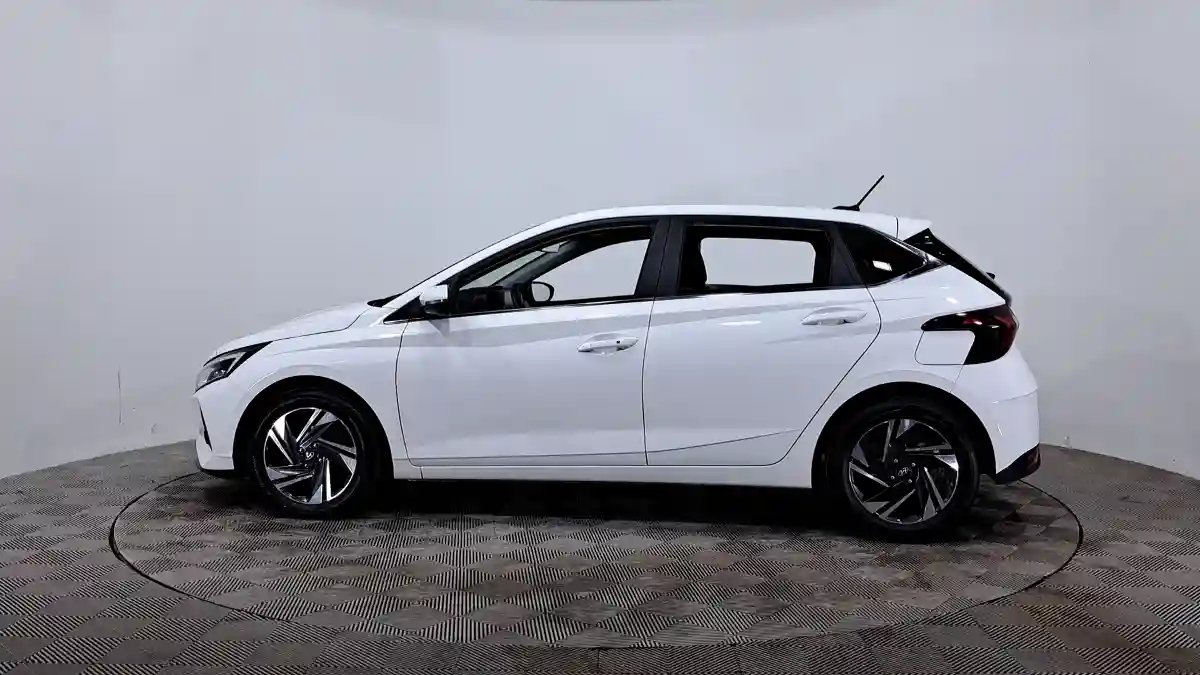 Hyundai i20 2023 года за 7 590 000 тг. в Астана