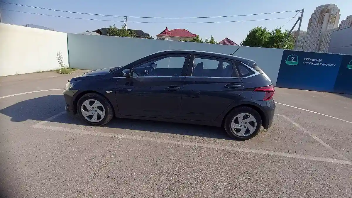 Hyundai i20 2023 года за 7 600 000 тг. в Шымкент