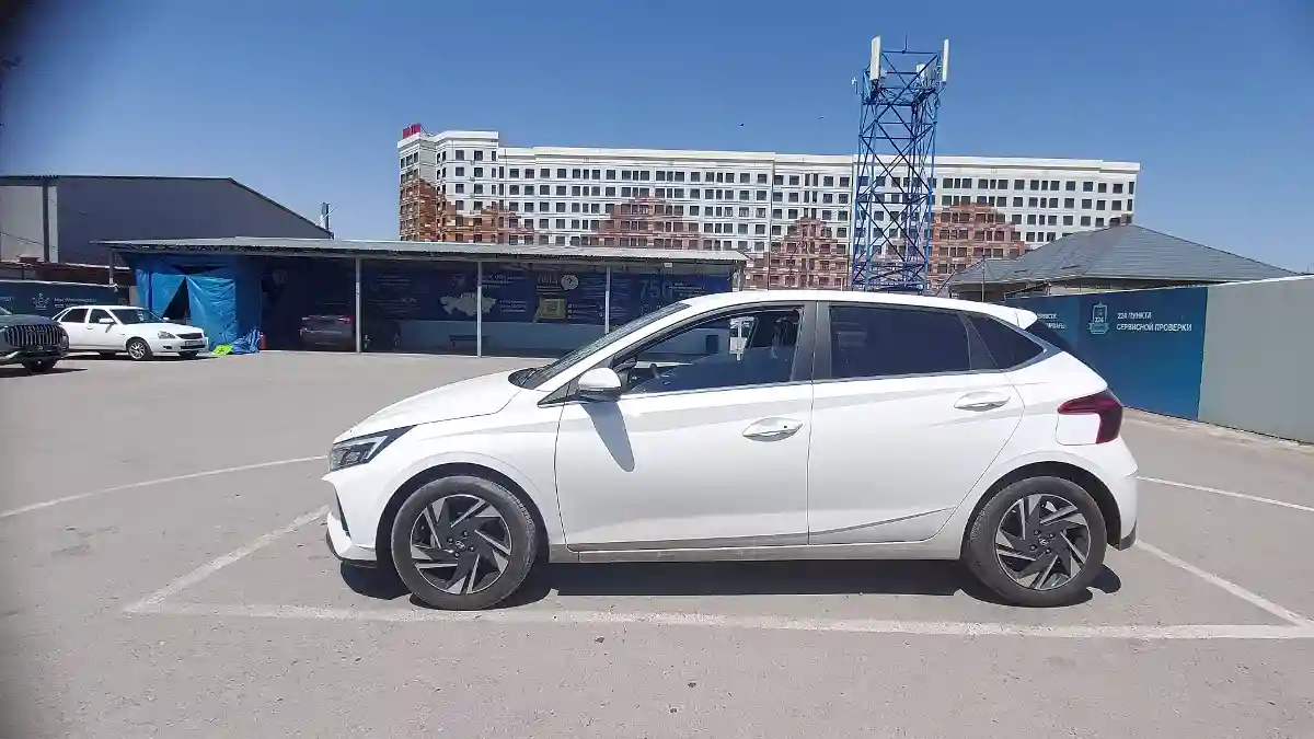 Hyundai i20 2023 года за 9 600 000 тг. в Шымкент