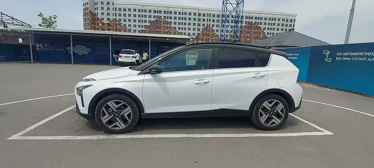 Hyundai Bayon 2023 года за 13 000 000 тг. в Шымкент