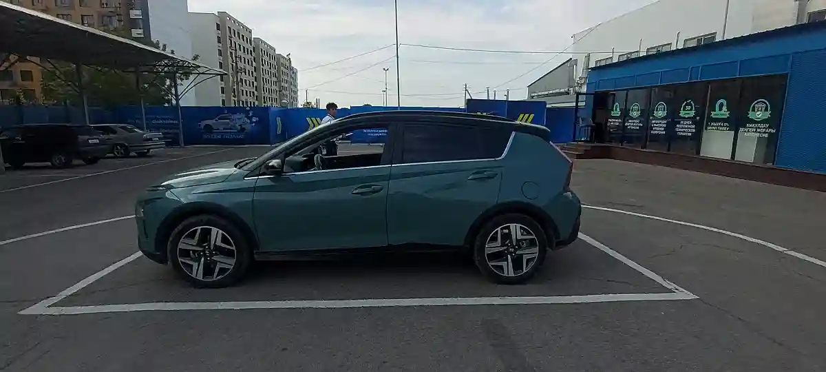 Hyundai Bayon 2023 года за 10 500 000 тг. в Алматы