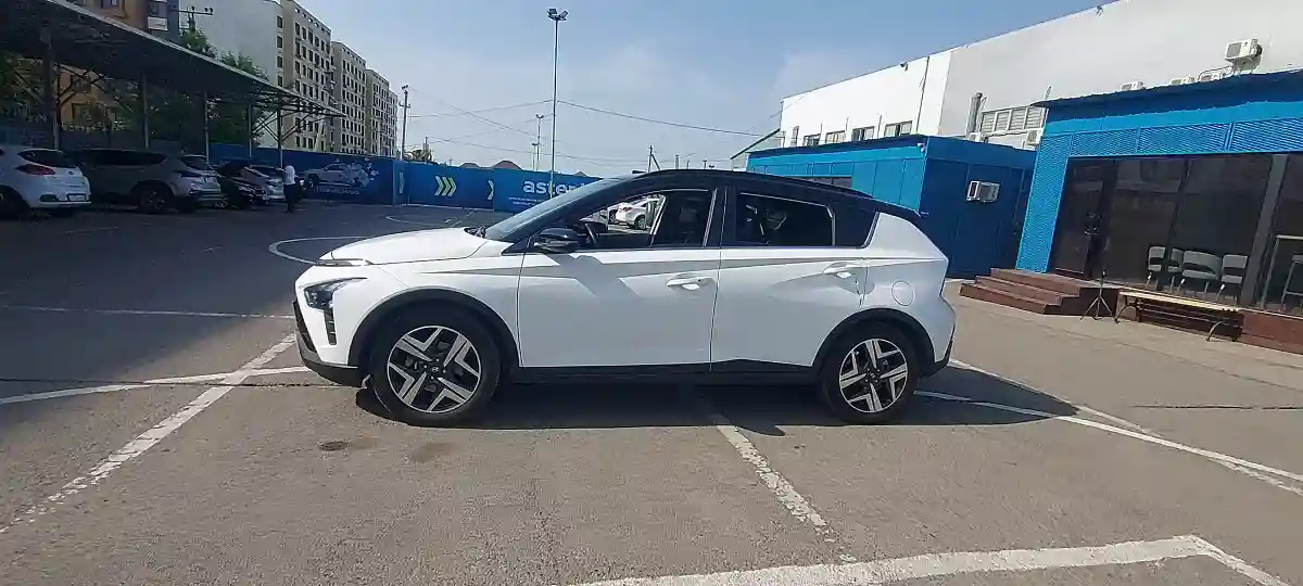 Hyundai Bayon 2023 года за 8 500 000 тг. в Алматы
