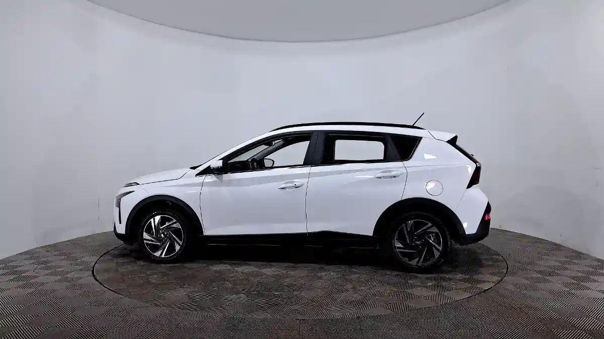Hyundai Bayon 2023 года за 9 000 000 тг. в Астана