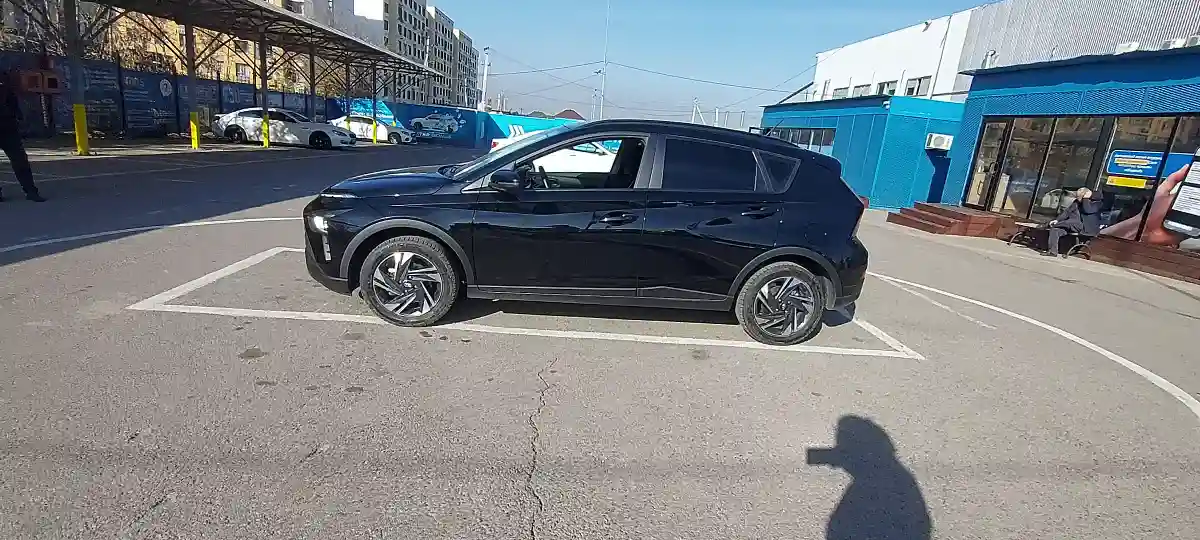Hyundai Bayon 2023 года за 8 000 000 тг. в Алматы