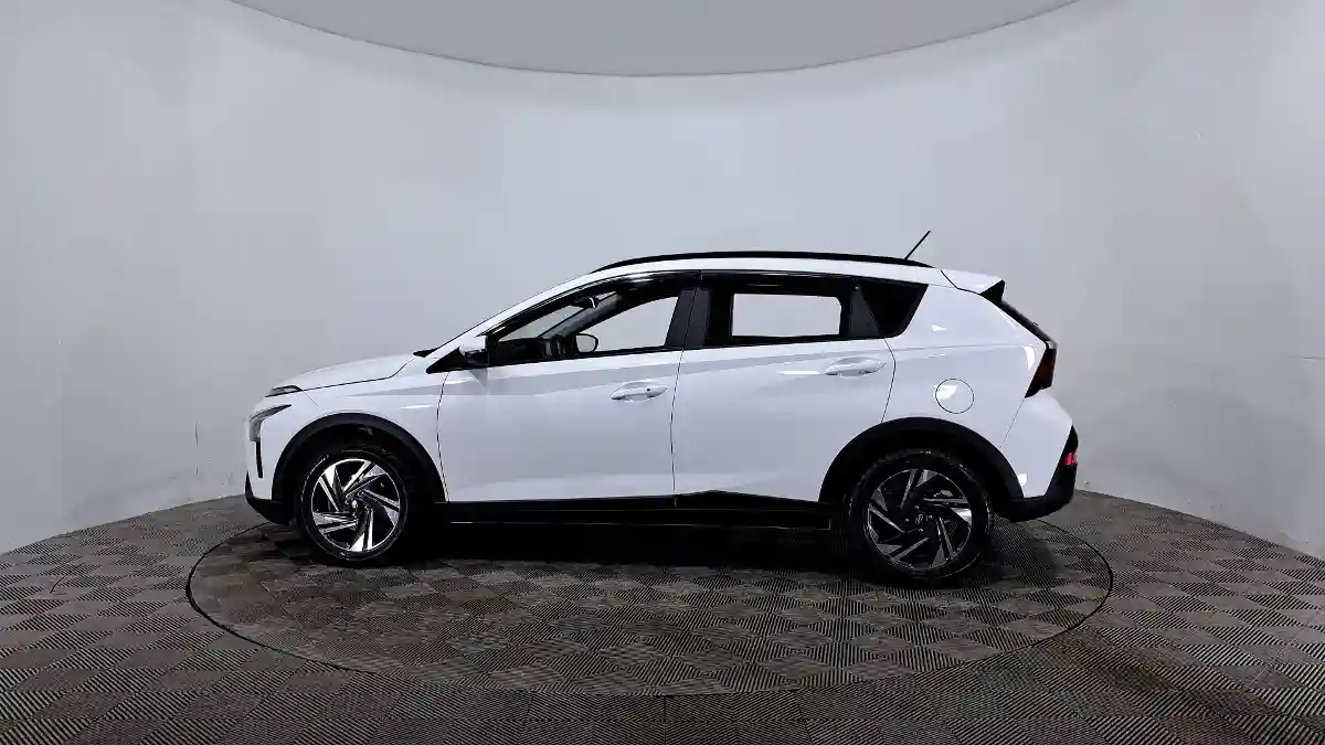 Hyundai Bayon 2023 года за 8 490 000 тг. в Астана