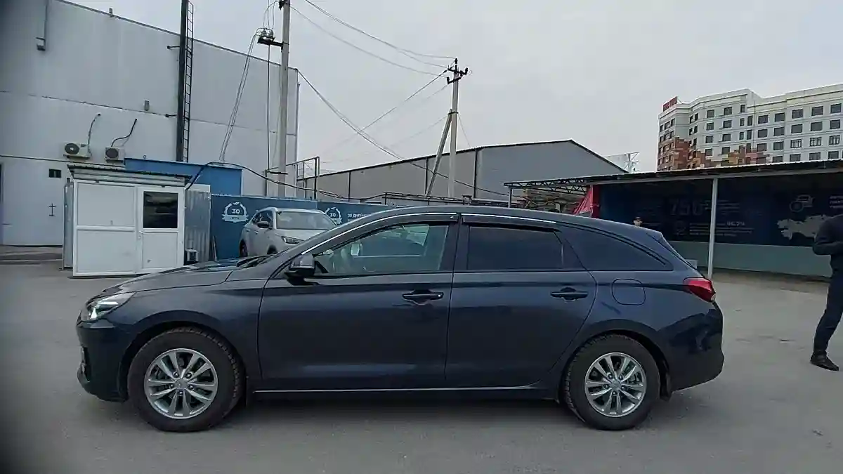 Hyundai i30 2023 года за 8 800 000 тг. в Шымкент