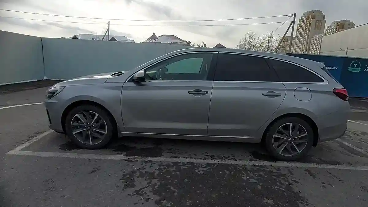 Hyundai i30 2023 года за 10 000 000 тг. в Шымкент