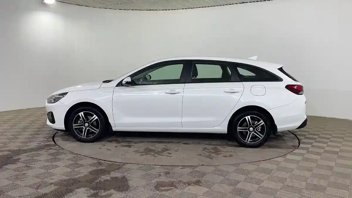 Hyundai i30 2023 года за 9 200 000 тг. в Шымкент