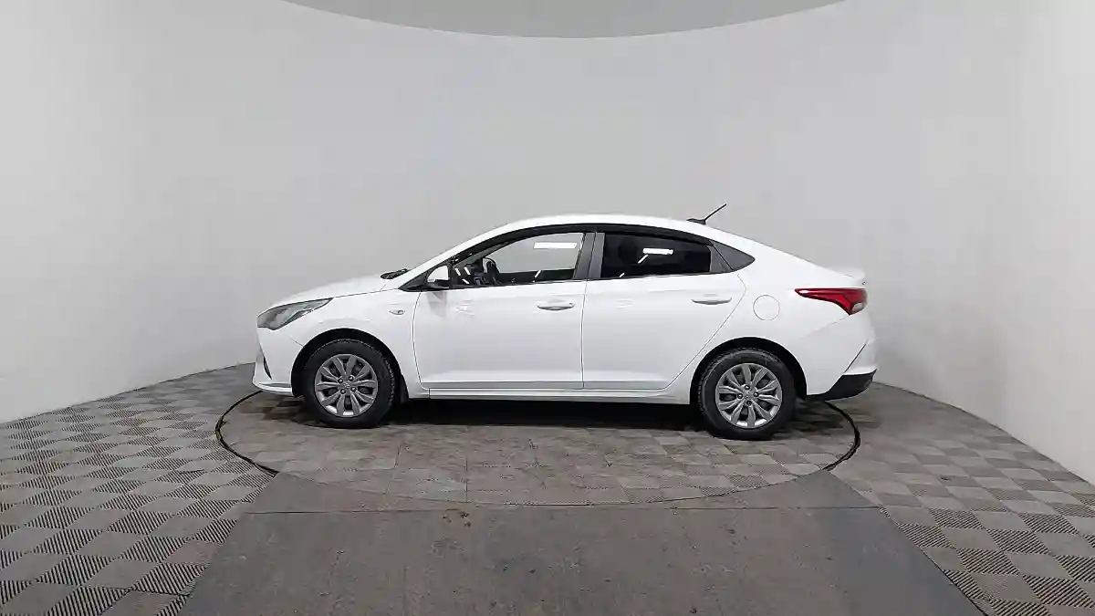 Hyundai Accent 2020 года за 5 700 000 тг. в Астана