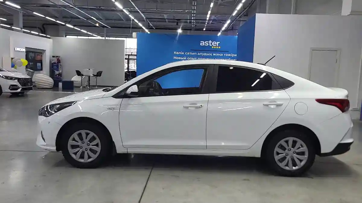Hyundai Accent 2020 года за 5 690 000 тг. в Усть-Каменогорск