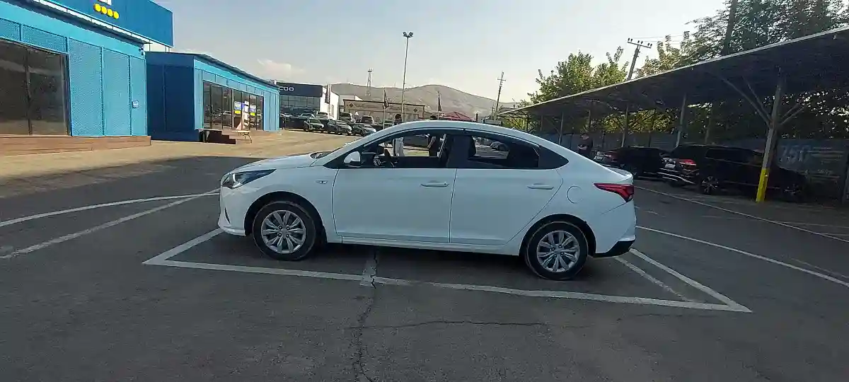 Hyundai Accent 2020 года за 5 000 000 тг. в Алматы