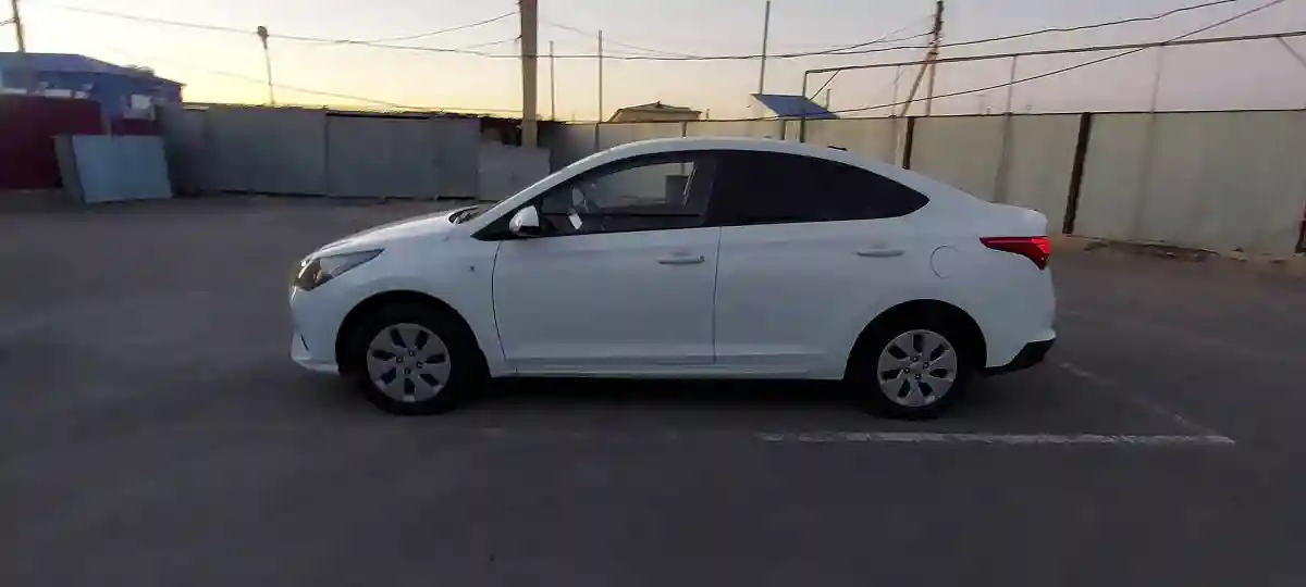 Hyundai Accent 2020 года за 6 250 000 тг. в Атырау