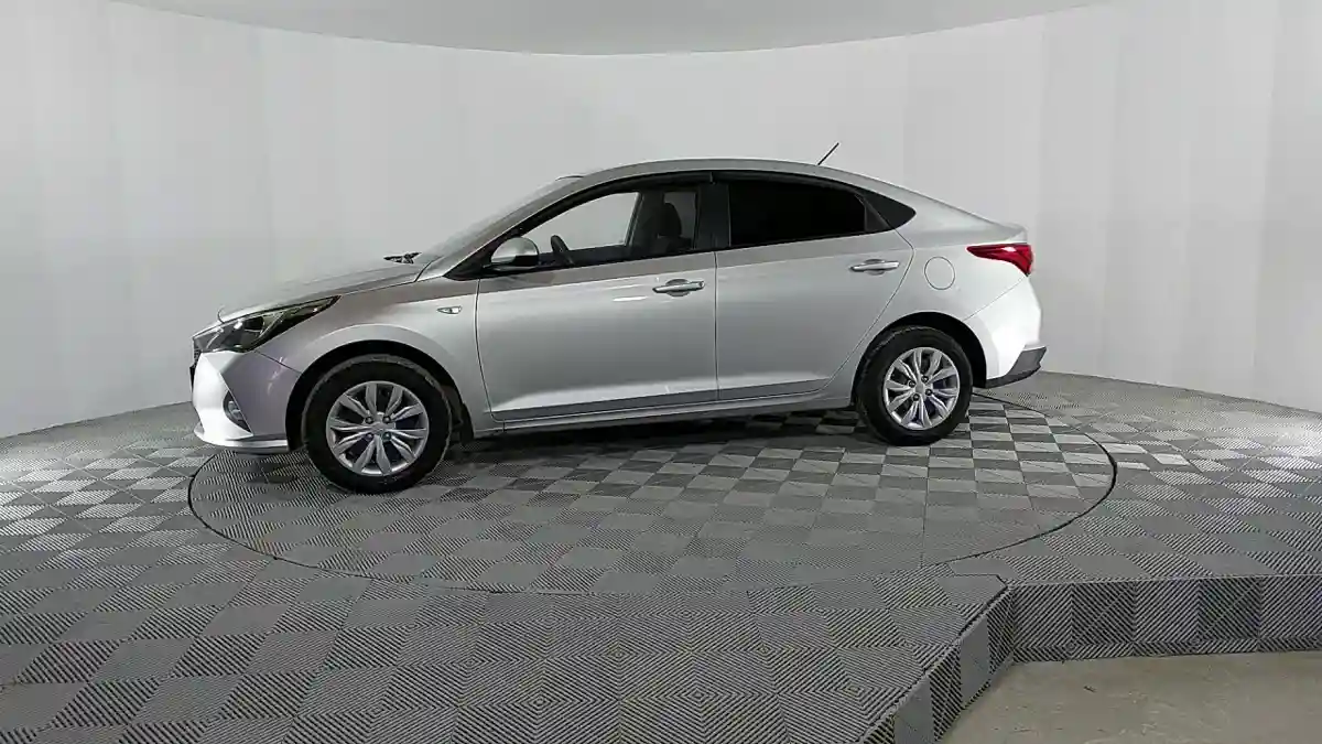 Hyundai Accent 2021 года за 6 750 000 тг. в Актау