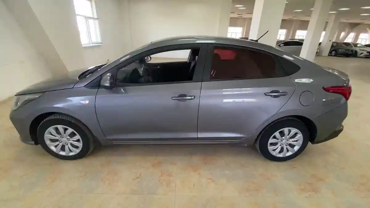 Hyundai Accent 2021 года за 7 290 000 тг. в Актобе