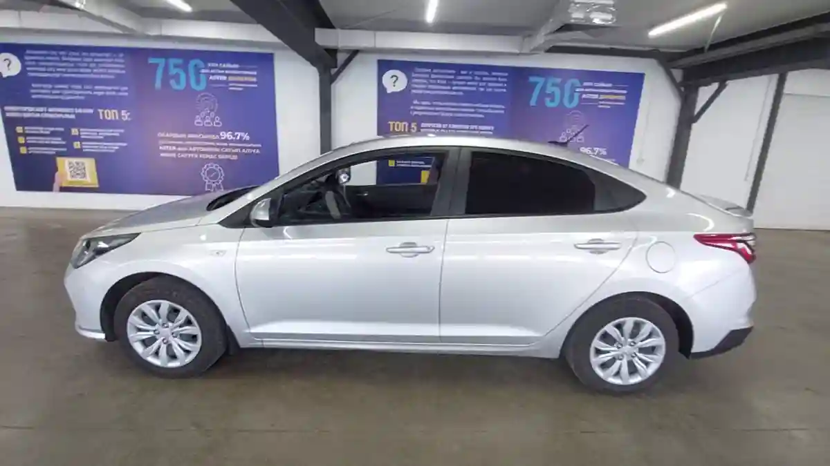 Hyundai Accent 2021 года за 7 400 000 тг. в Астана