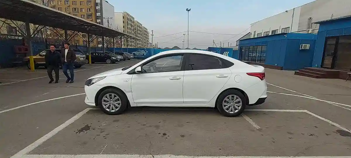 Hyundai Accent 2021 года за 6 500 000 тг. в Алматы