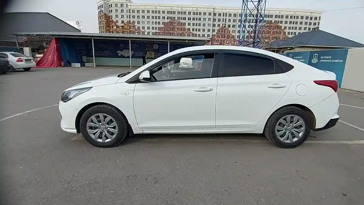 Hyundai Accent 2021 года за 6 500 000 тг. в Шымкент