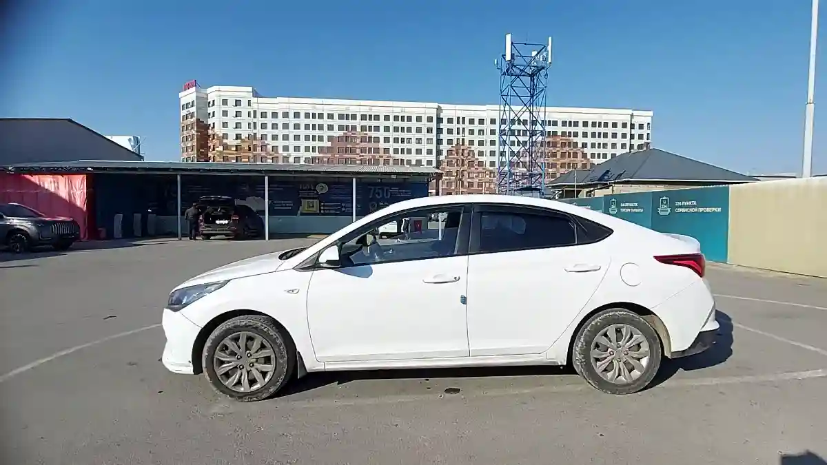 Hyundai Accent 2021 года за 6 600 000 тг. в Шымкент