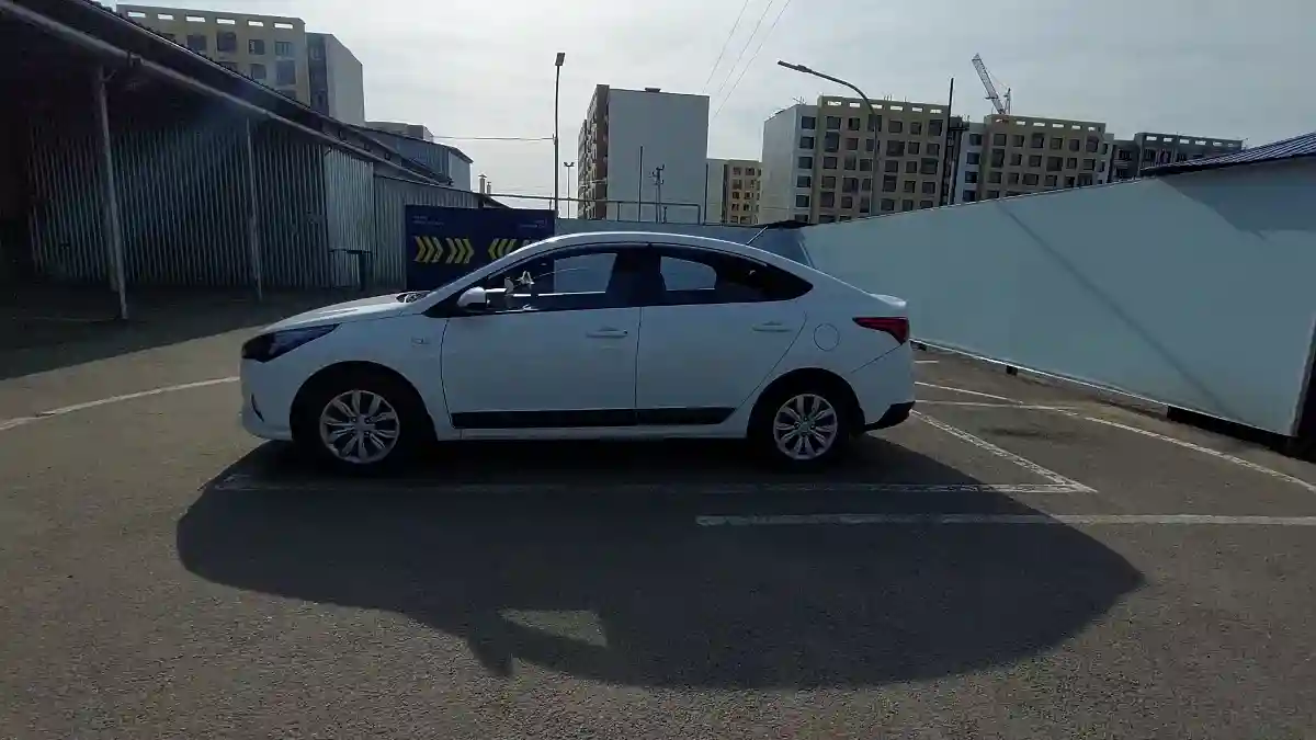 Hyundai Accent 2022 года за 9 500 000 тг. в Алматы