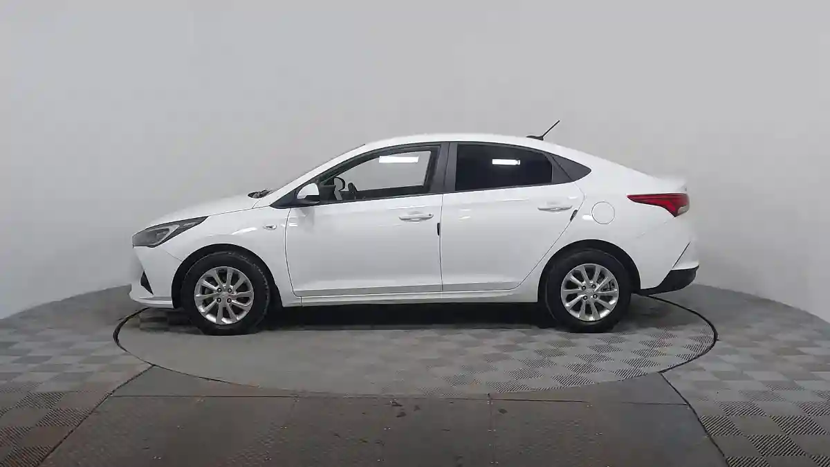 Hyundai Accent 2020 года за 7 890 000 тг. в Астана
