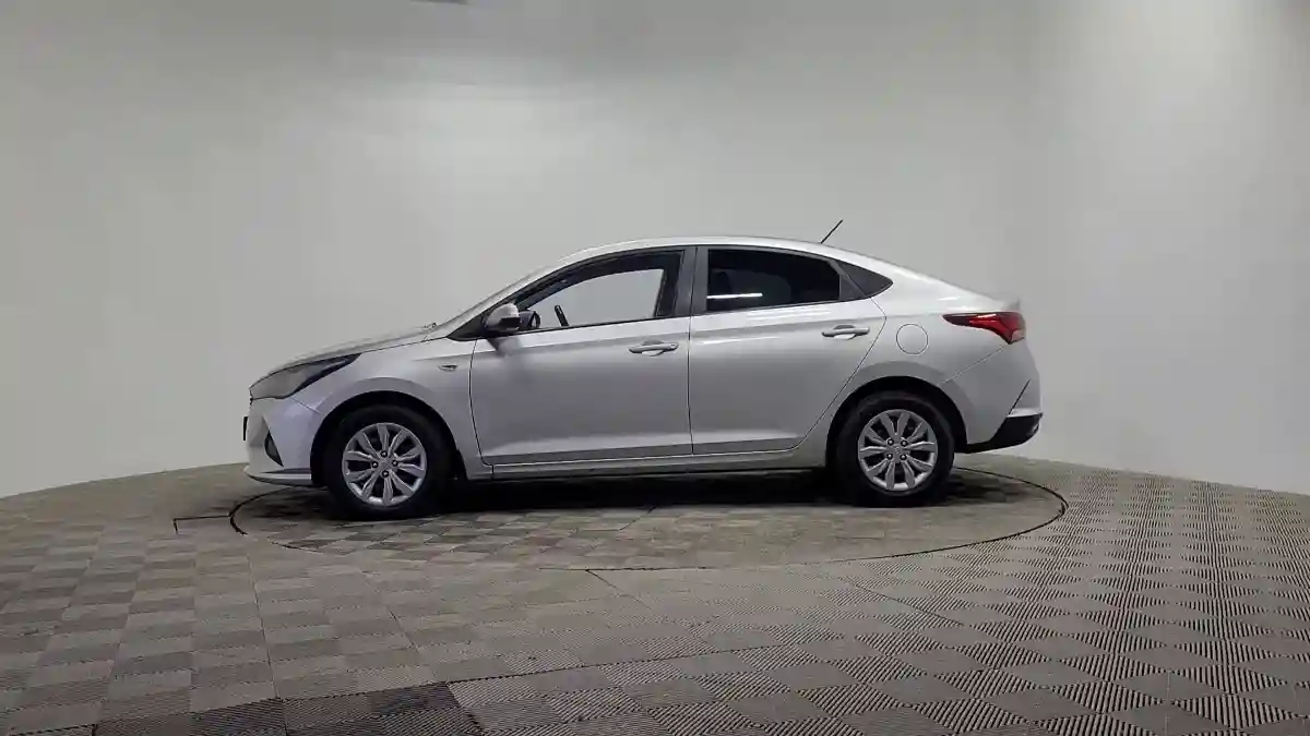 Hyundai Accent 2021 года за 7 390 000 тг. в Алматы