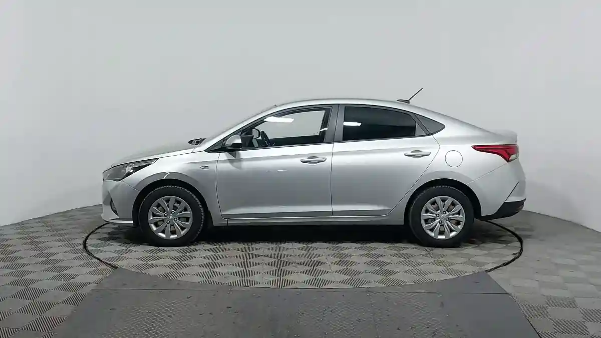 Hyundai Accent 2021 года за 7 060 000 тг. в Астана