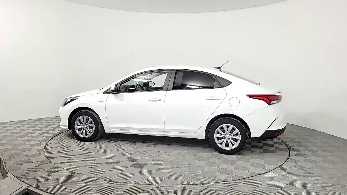 Hyundai Accent 2021 года за 7 990 000 тг. в Караганда