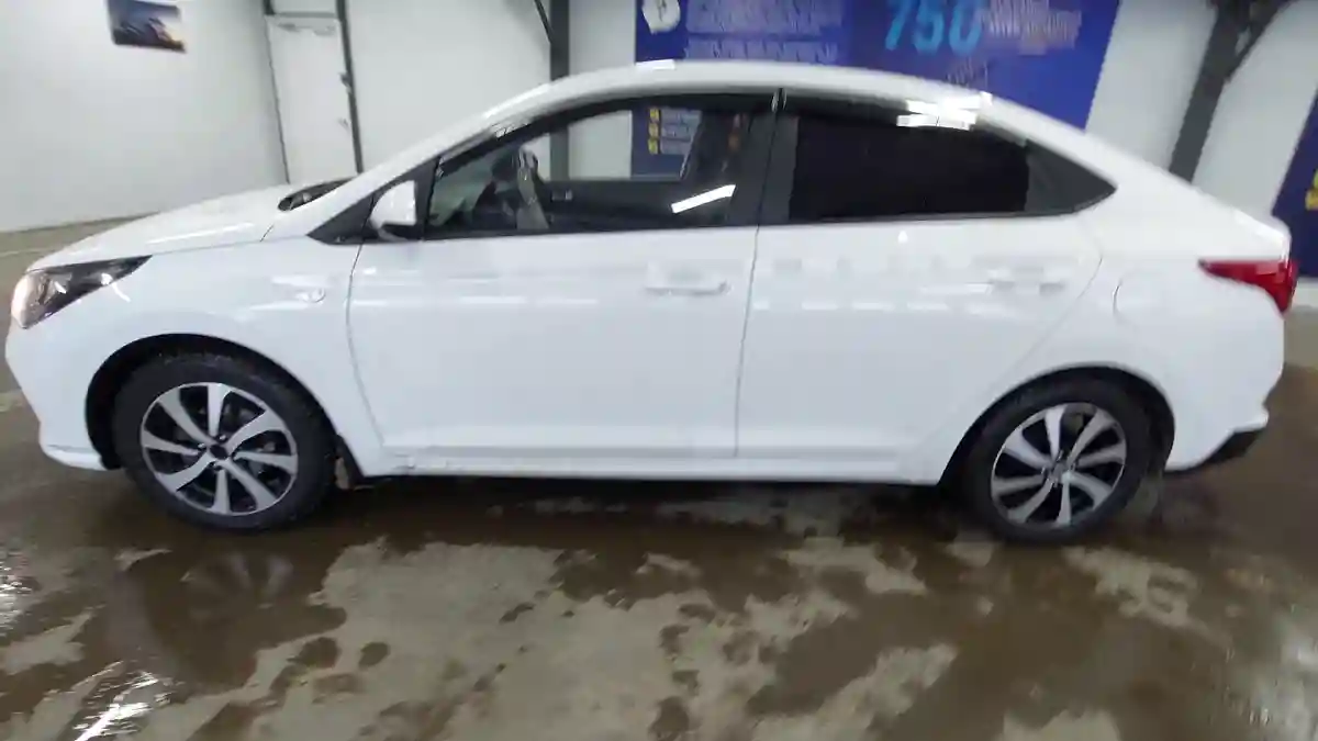 Hyundai Accent 2021 года за 7 500 000 тг. в Астана