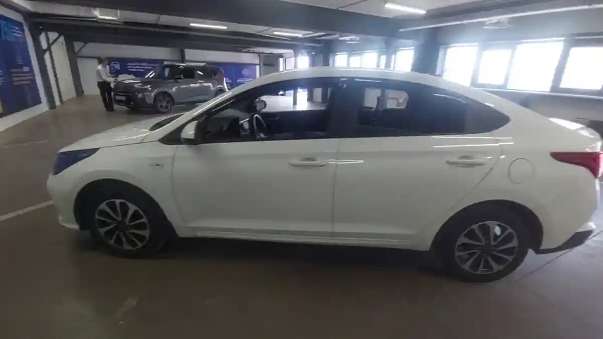 Hyundai Accent 2022 года за 7 800 000 тг. в Астана