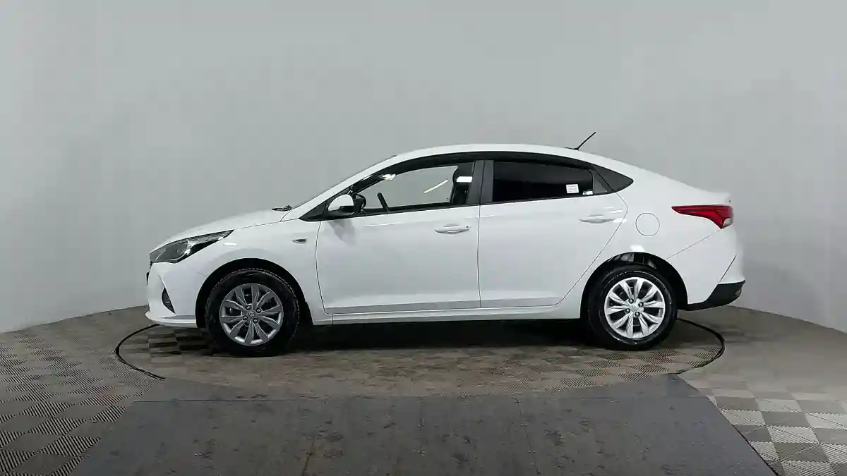 Hyundai Accent 2022 года за 9 090 000 тг. в Астана