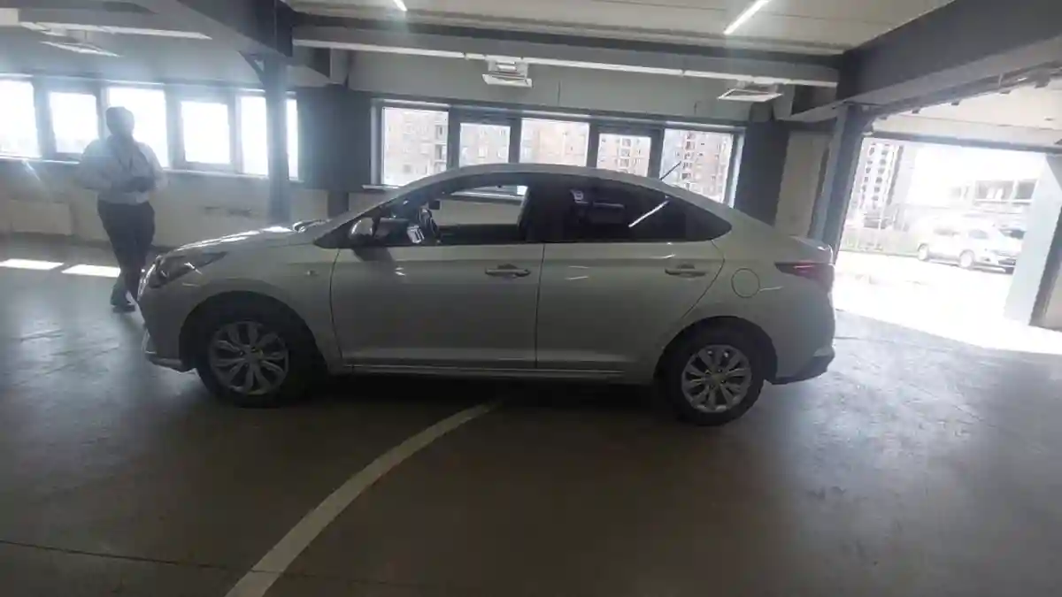 Hyundai Accent 2022 года за 7 800 000 тг. в Астана