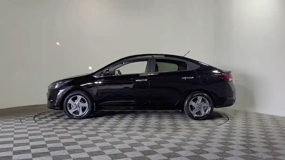 Hyundai Accent 2020 года за 7 290 000 тг. в Алматы