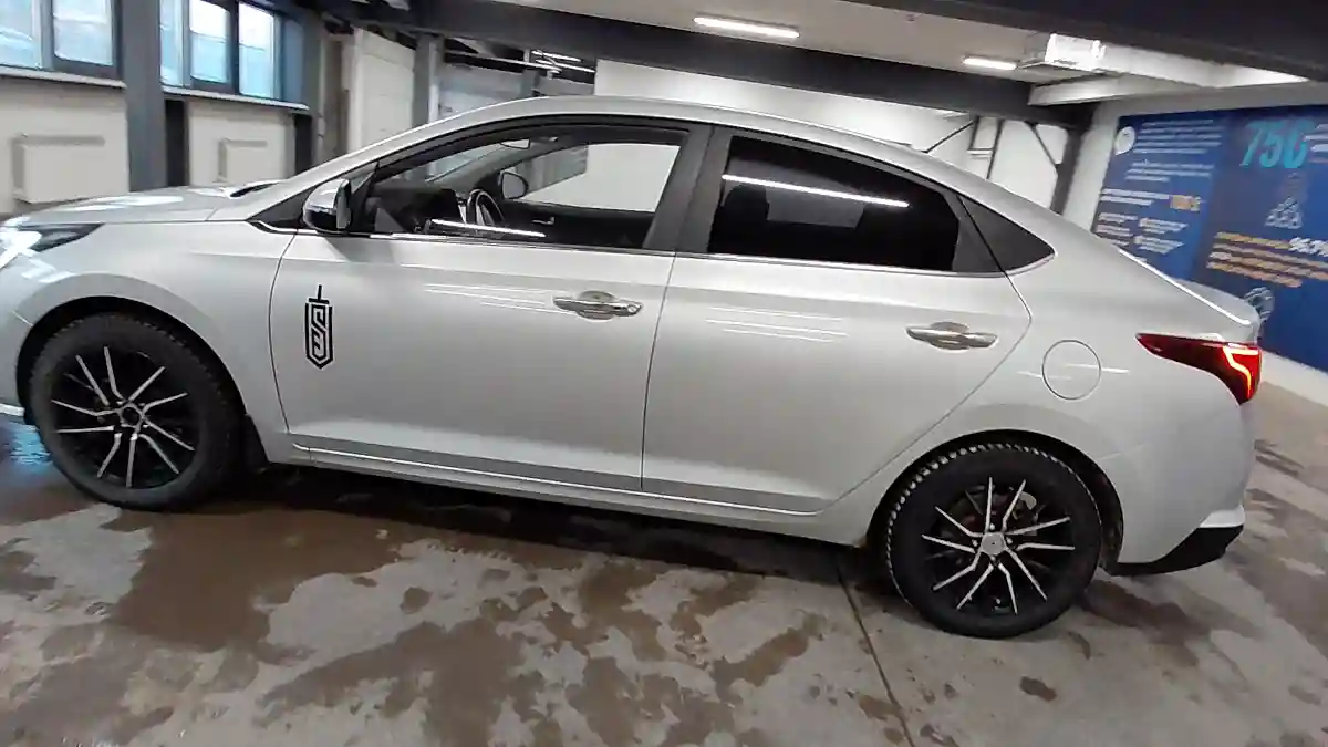 Hyundai Accent 2021 года за 7 500 000 тг. в Астана